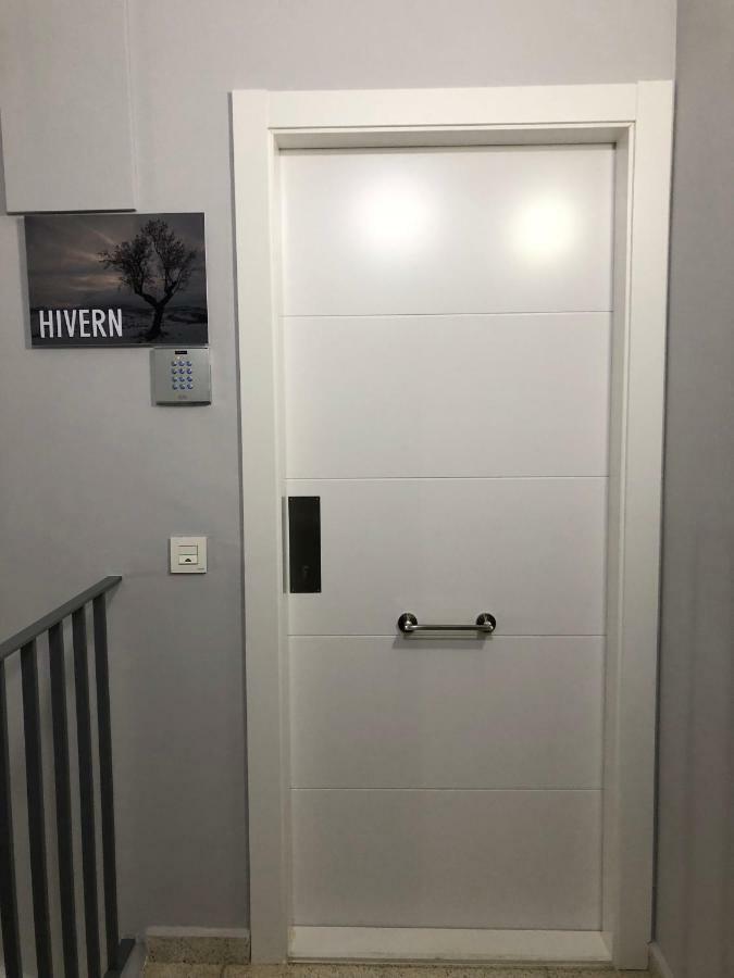 Apartaments L'Ametller Cervera  Luaran gambar